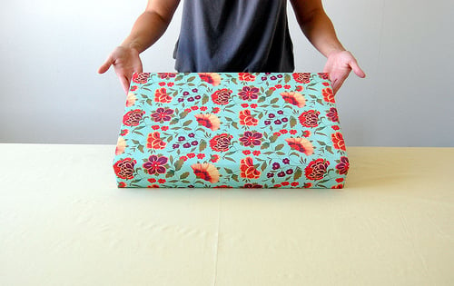 Gift Wrap Tutorial from Hideous Dreadful Stinky